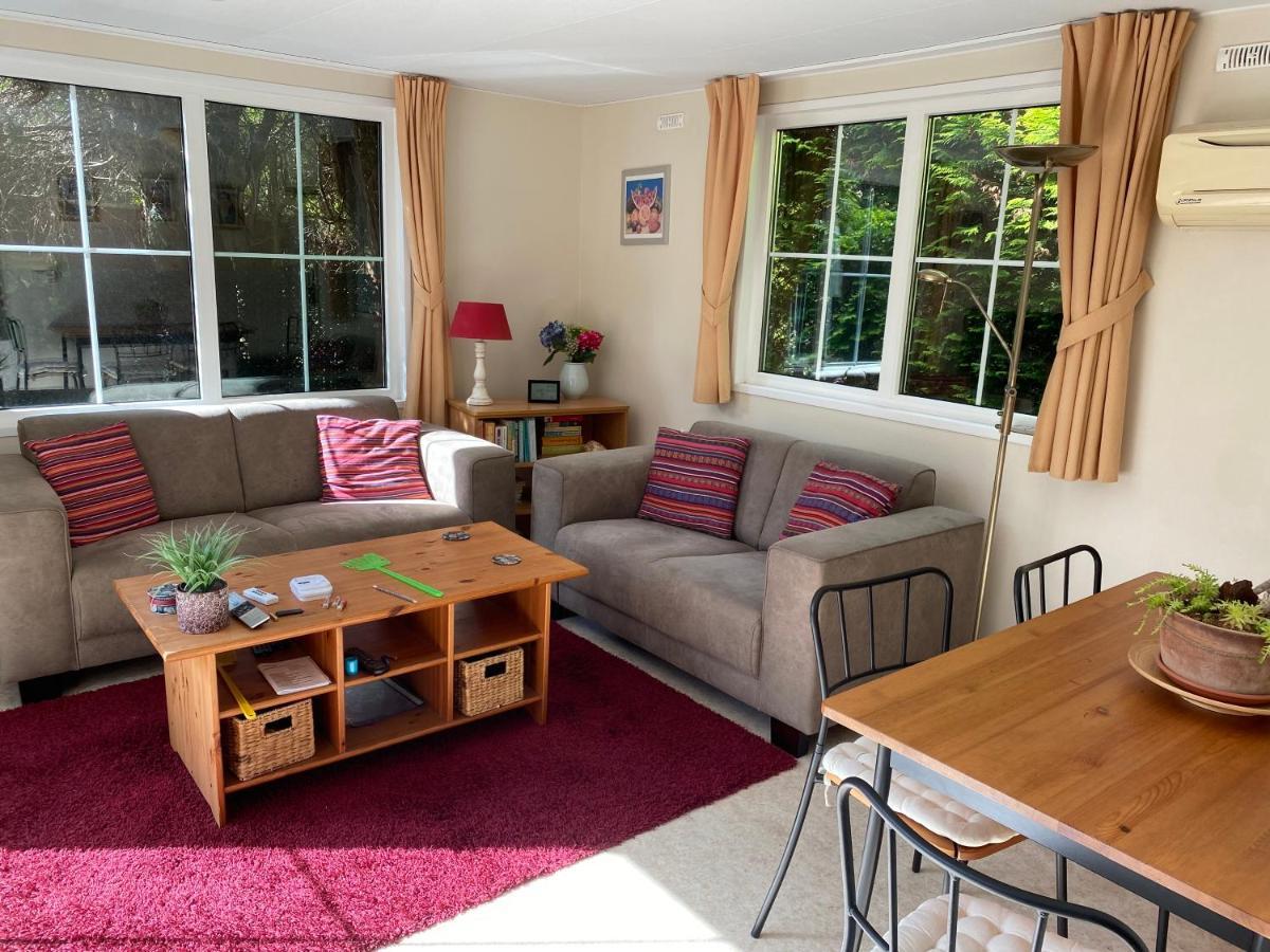 Ruim Privacyvol Chalet Met Overdekt Terras Ermelo Exterior foto